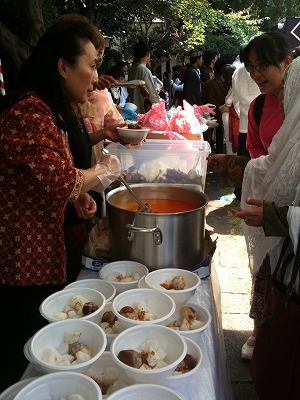 イドゥル・フィトリ レバラン 断食明け大祭 駐日インドネシア大使公邸 スープ